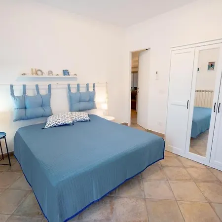 Iushi House Apartmán