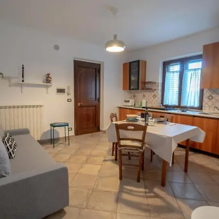 Apartment Iushi House Vasto