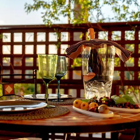 Iushi House Appartement