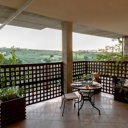 Iushi House Apartment *